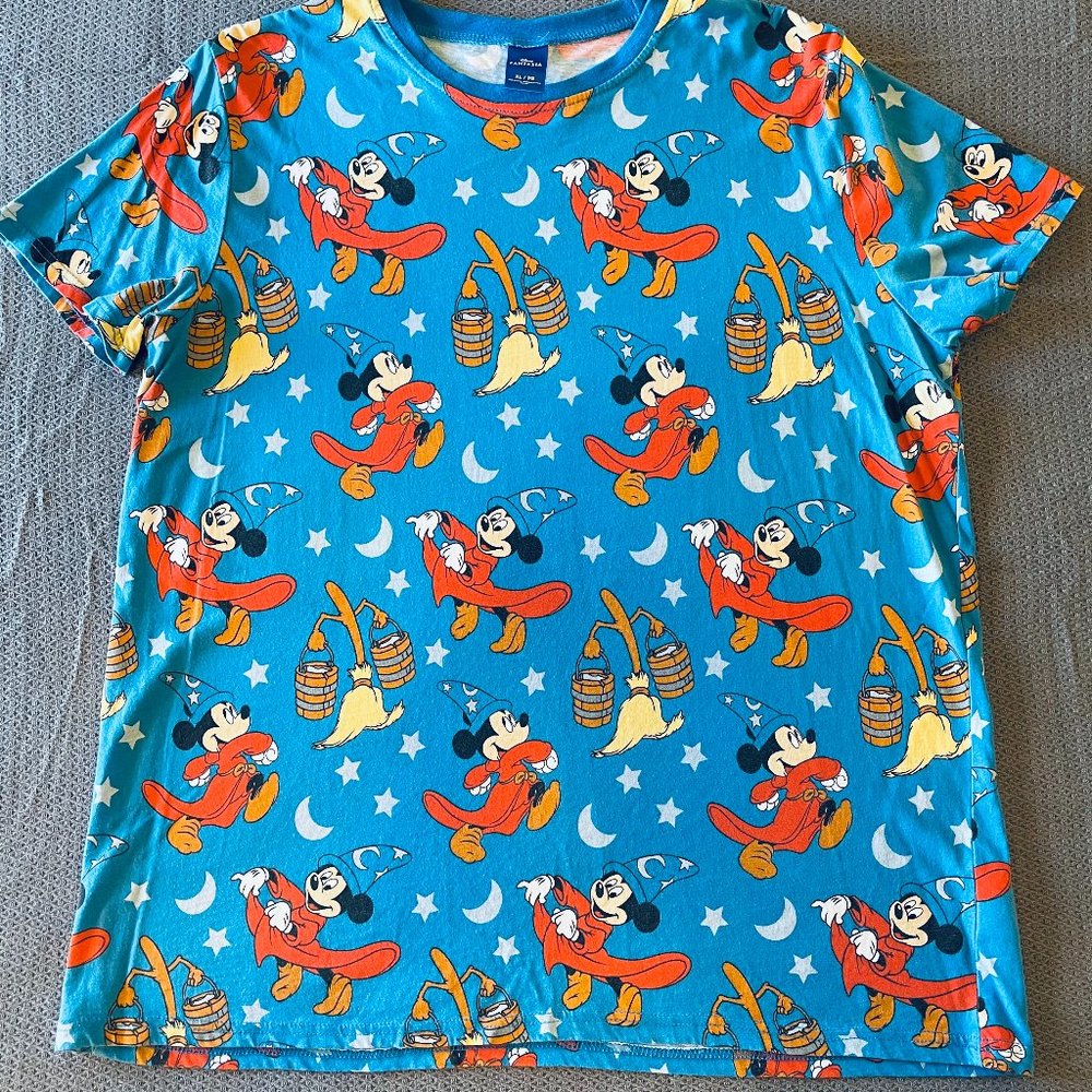 Disney Cakeworthy Fantasia Mickey Mouse shirt Size XL